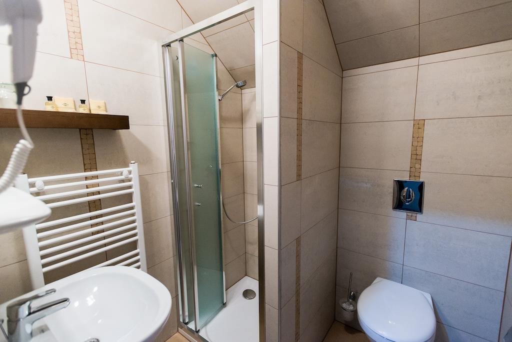 Hotel Fuerdohaz Nyiregyhaza Bilik gambar