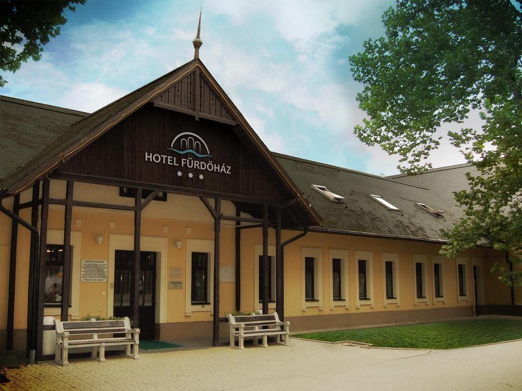 Hotel Fuerdohaz Nyiregyhaza Luaran gambar